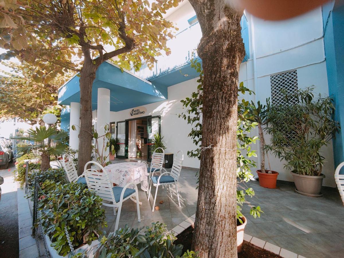 Hotel Marittimo Римини Экстерьер фото