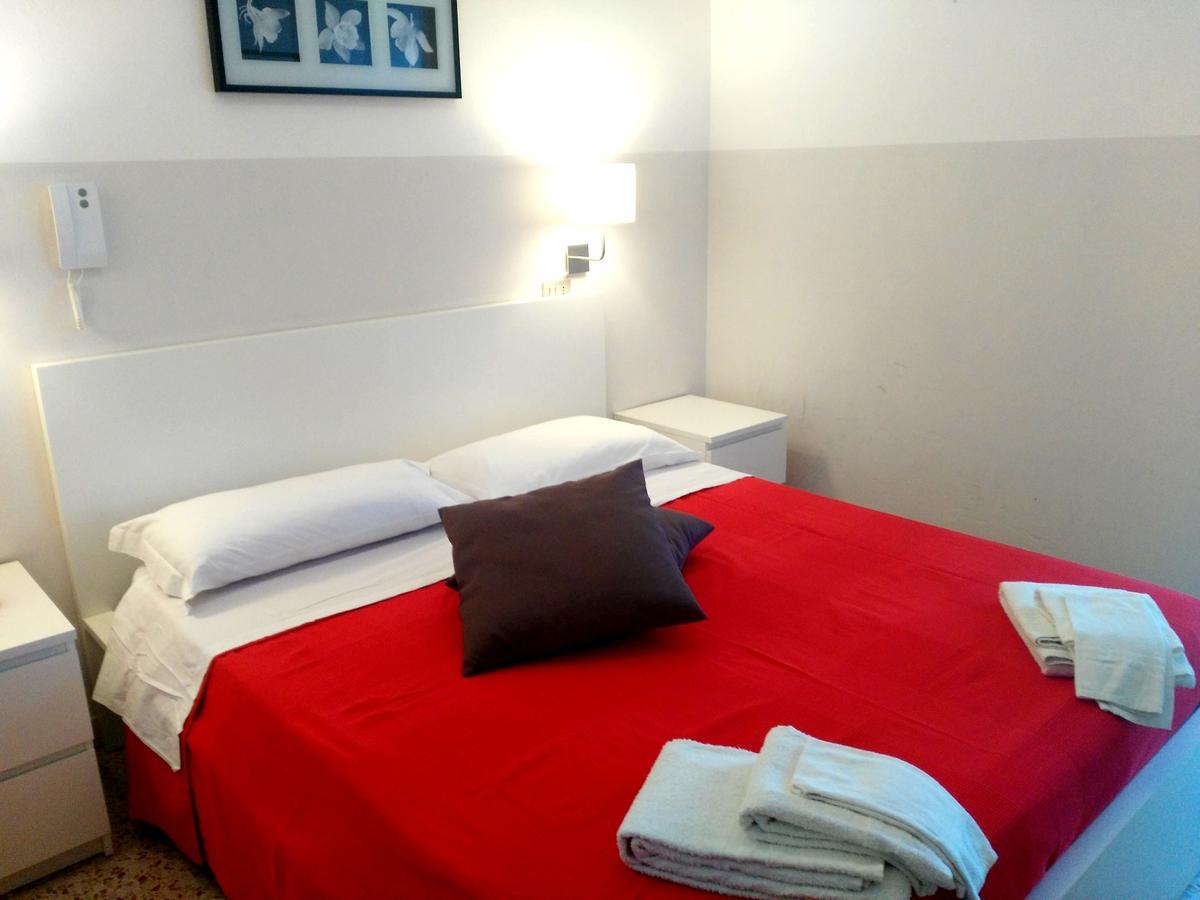 Hotel Marittimo Римини Экстерьер фото