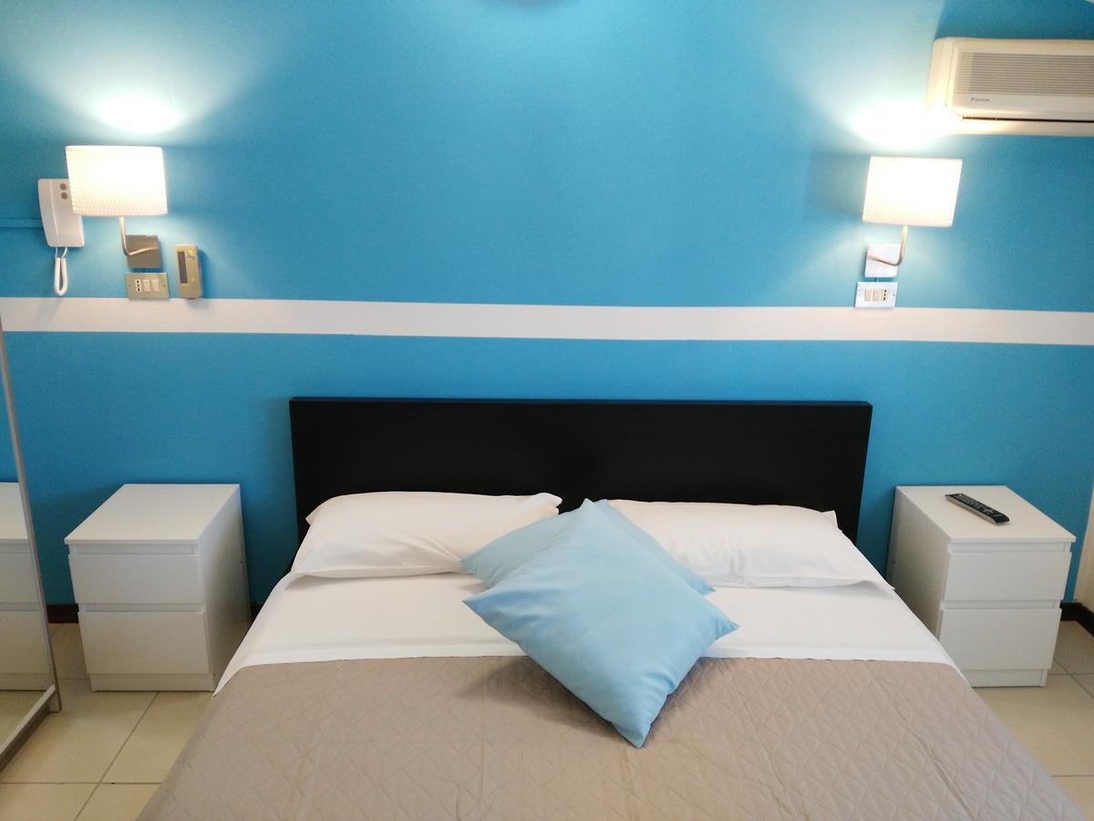 Hotel Marittimo Римини Экстерьер фото