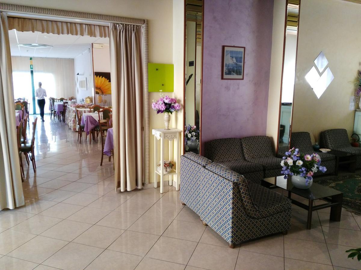 Hotel Marittimo Римини Экстерьер фото