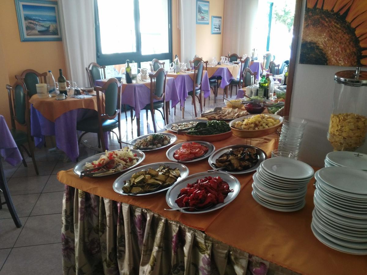 Hotel Marittimo Римини Экстерьер фото